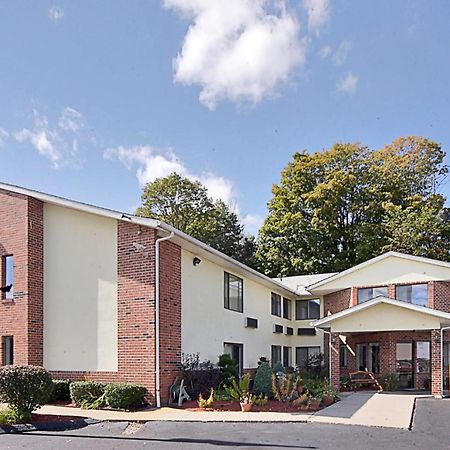 Riverdale Inn West Springfield Exteriör bild